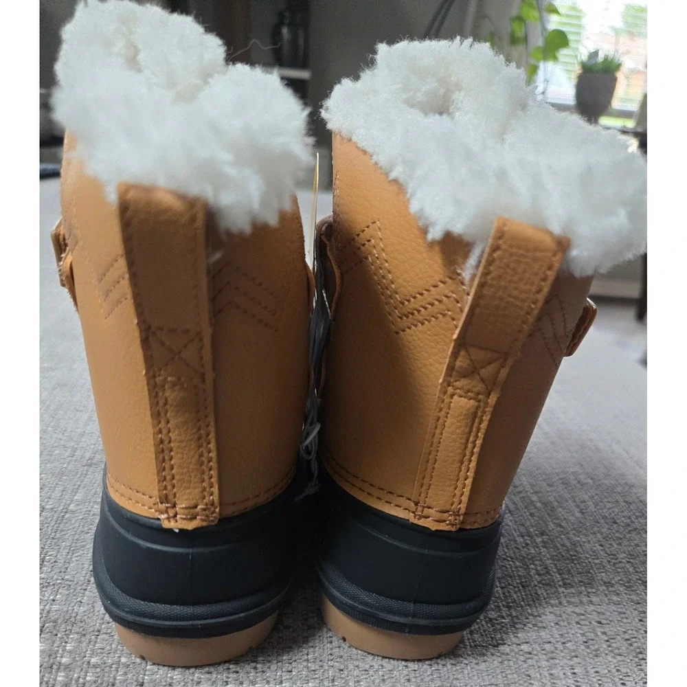 Cat & Jack Denver Cognac Brown Kids Winter Duck Boots Waterproof Size 7 NEW